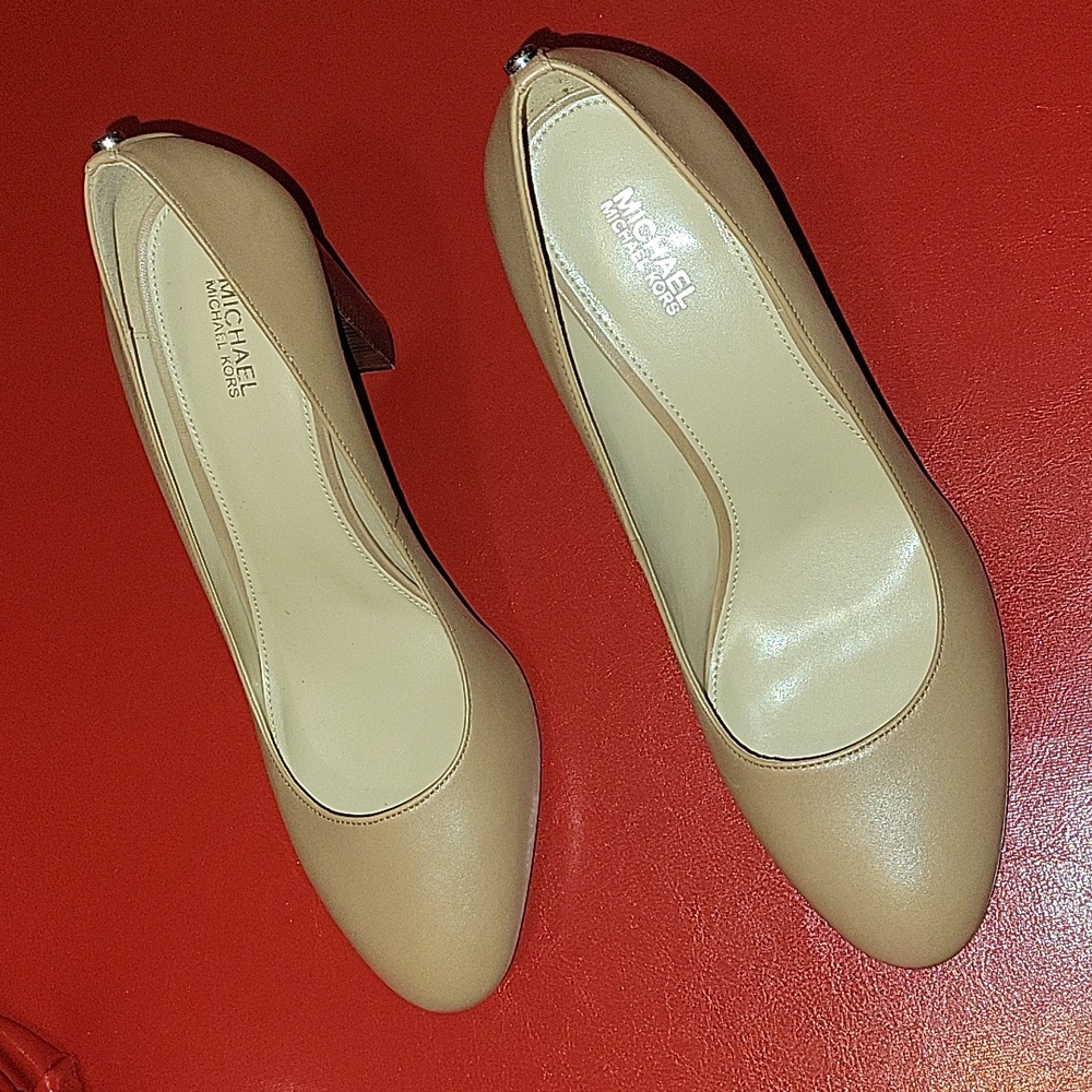 Women shoes